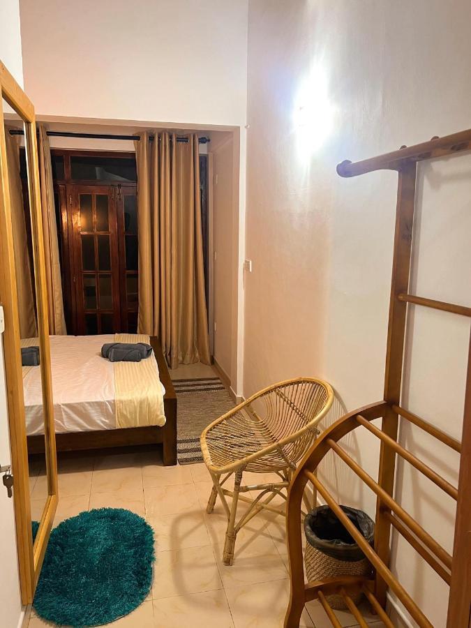Hummus Hostel Хіккадува Екстер'єр фото
