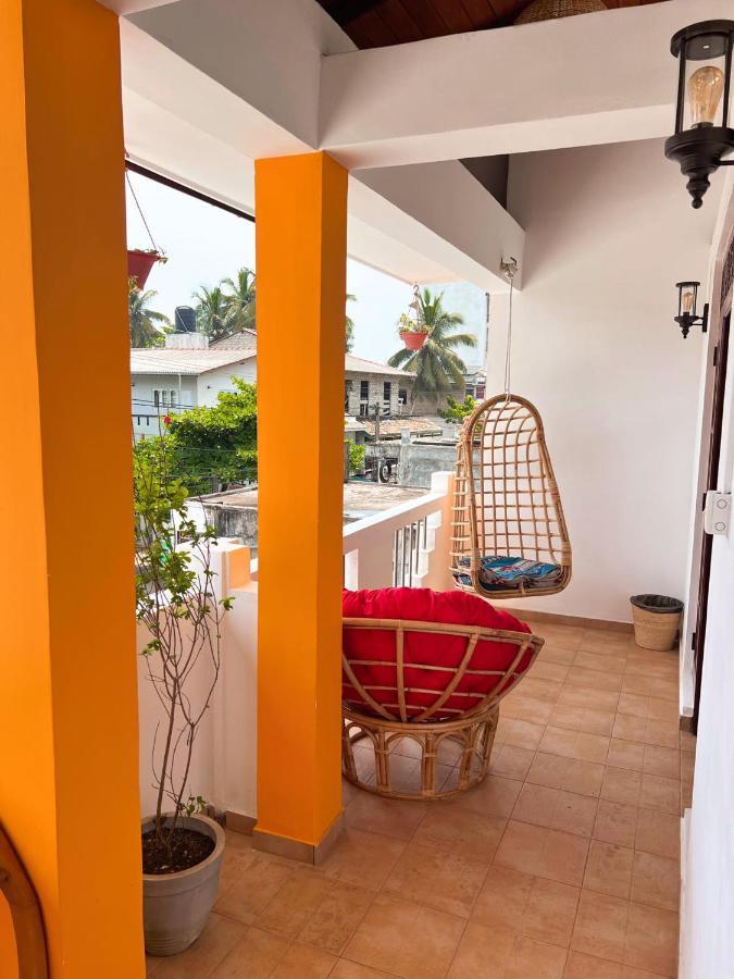 Hummus Hostel Хіккадува Екстер'єр фото