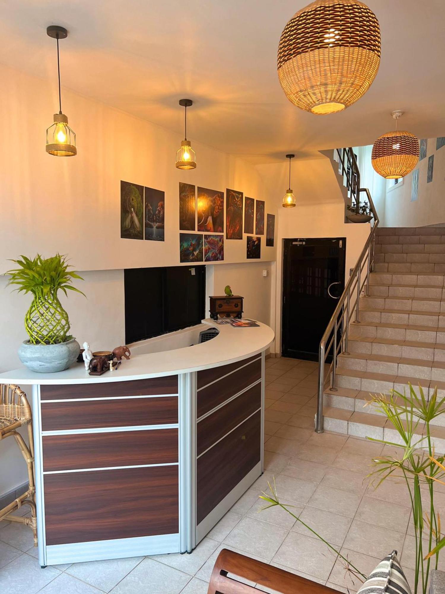 Hummus Hostel Хіккадува Екстер'єр фото