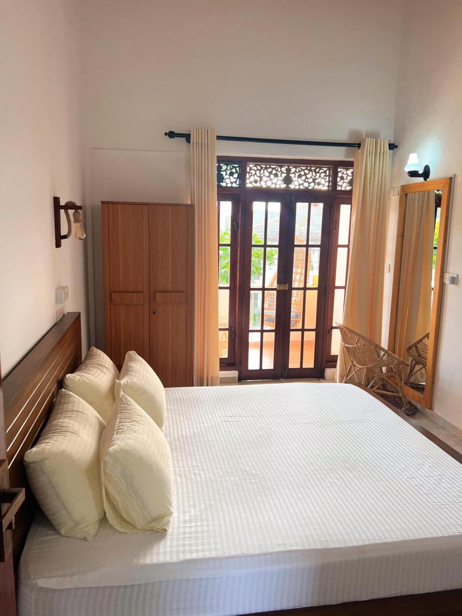 Hummus Hostel Хіккадува Екстер'єр фото